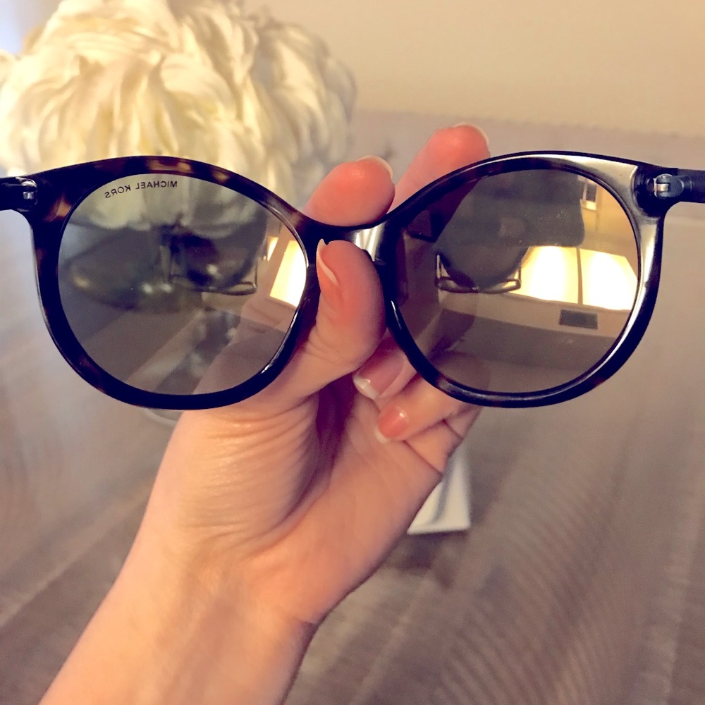 Authentic Michael Kors Sunglasses - image 4